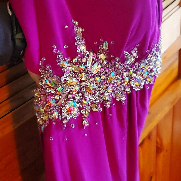 Dress - Picture 5 of 6